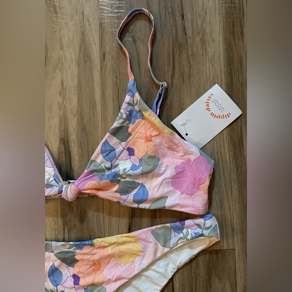 NWT ๐ซ๐๐๐๐๐ ๐ซ๐๐๐๐ ๐ต๐๐๐๐๐ - Picture 11 of 13